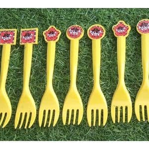 Pack de 8 fourchettes pirate jaune